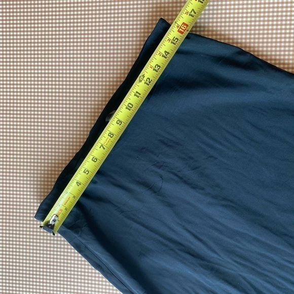 Vintage Dolce & Gabbana black skirt. Size 48 - Picture 13 of 16